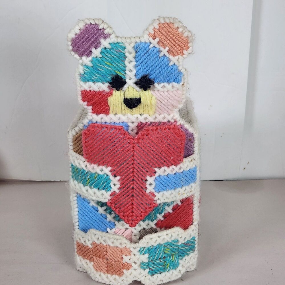 Handmade Needlepoint Plastic Canvas‎ Tissue Box Cover teddy bear heart nursery